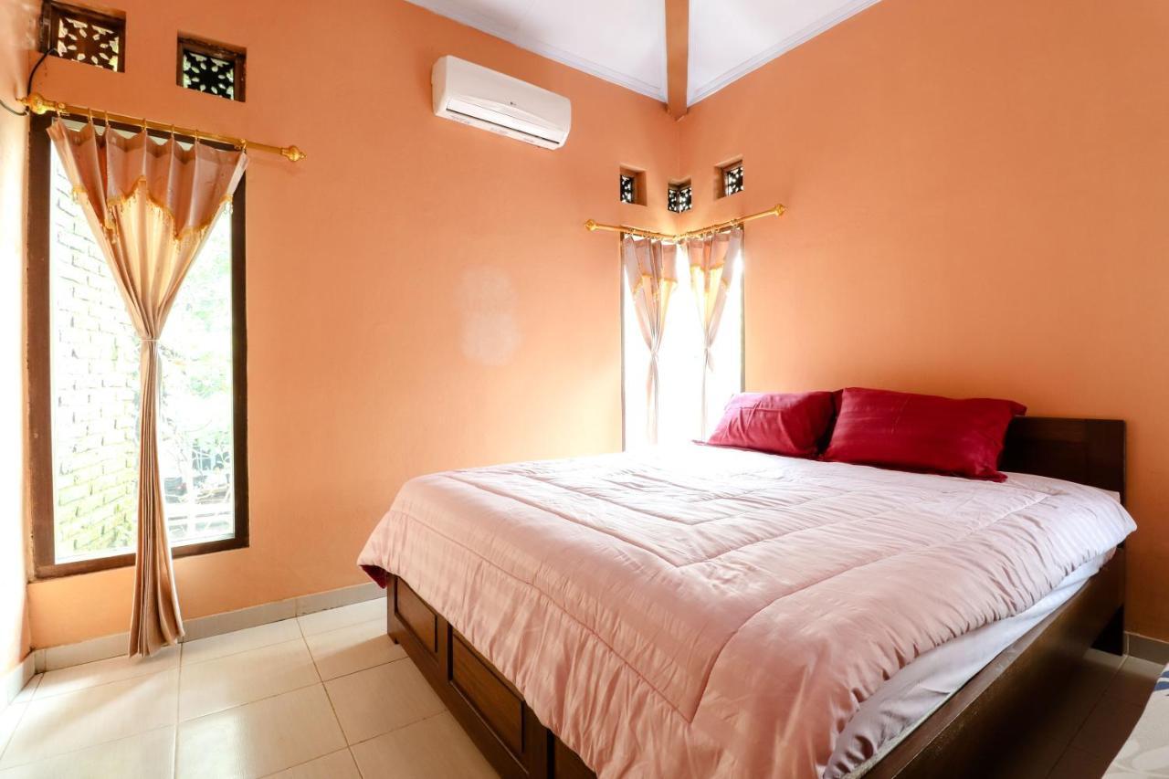 Appartamento Nurudin House Magelang Esterno foto