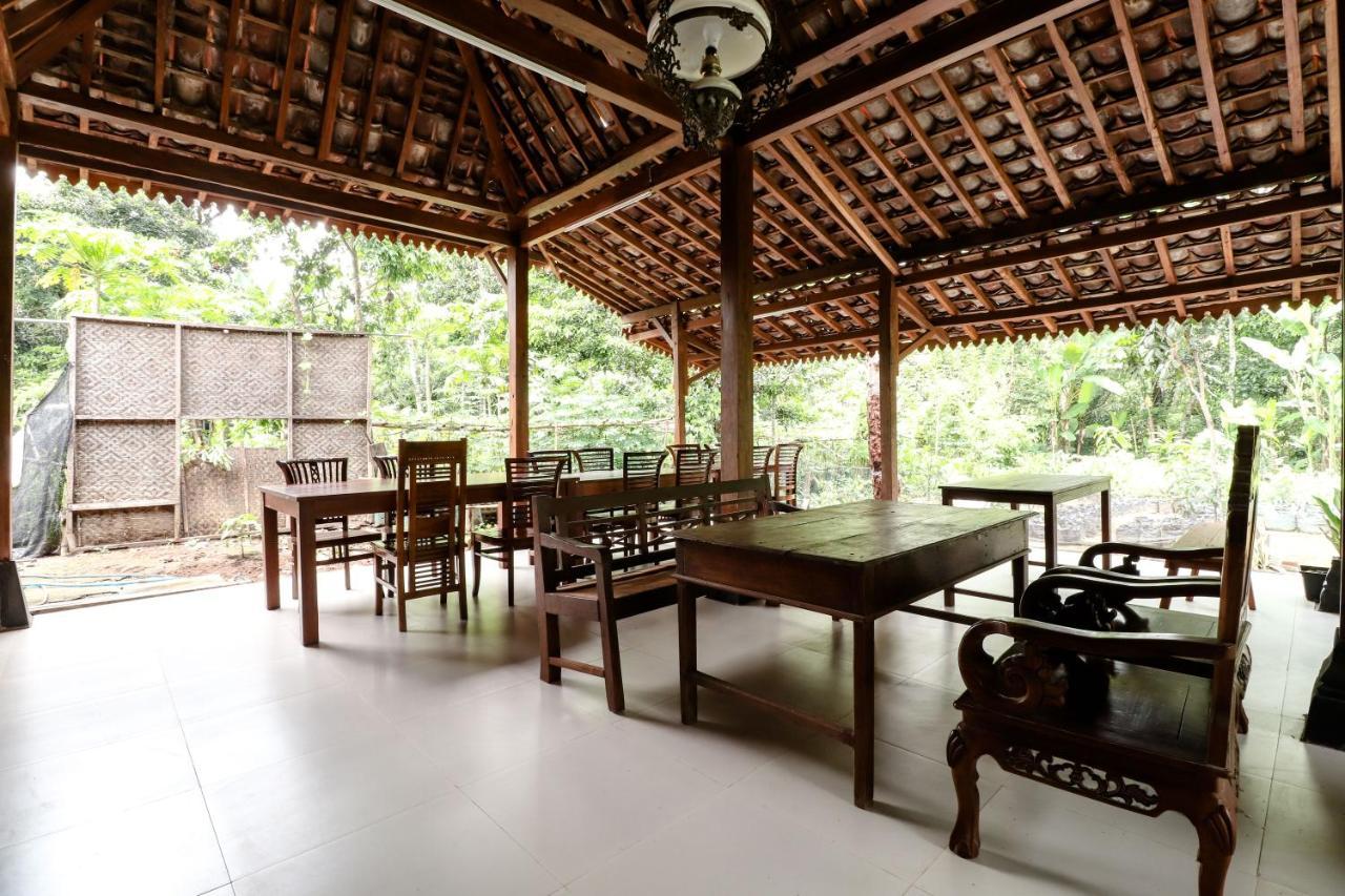 Appartamento Nurudin House Magelang Esterno foto